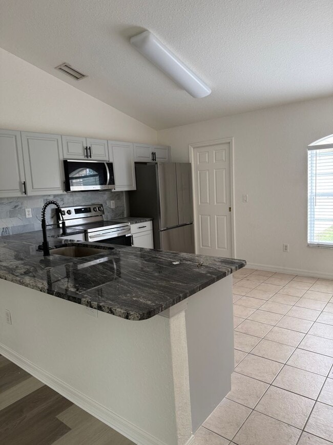 Photo - 8161 SW 128 Loop