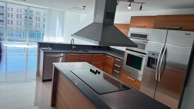 Photo - 2950 NE 188th St Unit 418