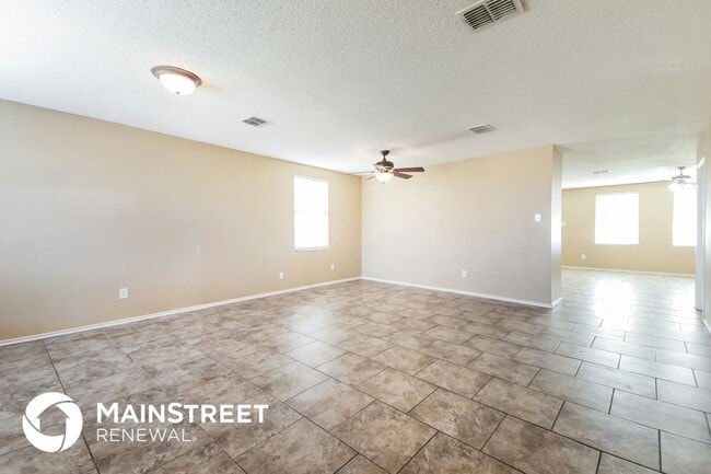 Photo - 1332 Nimitz Way