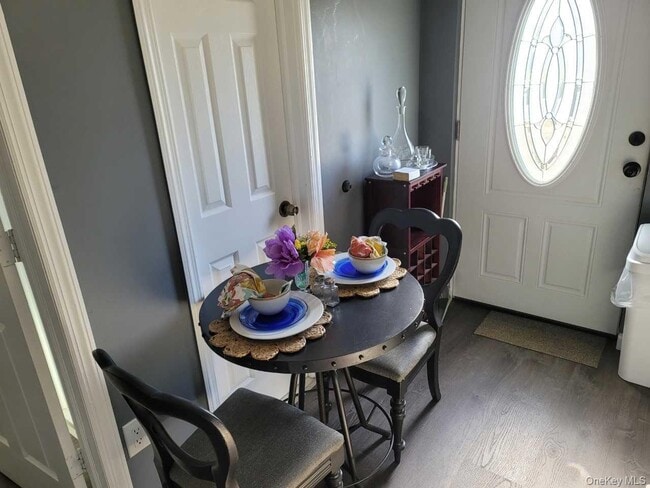 Photo - 320 Clayton St