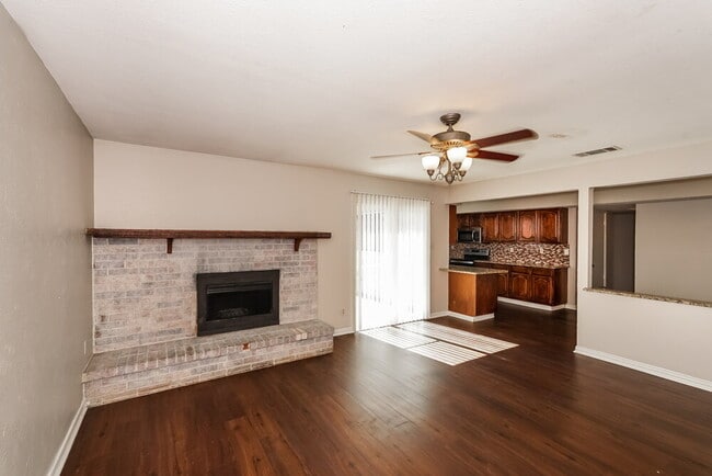 3009 Joymeadow Dr