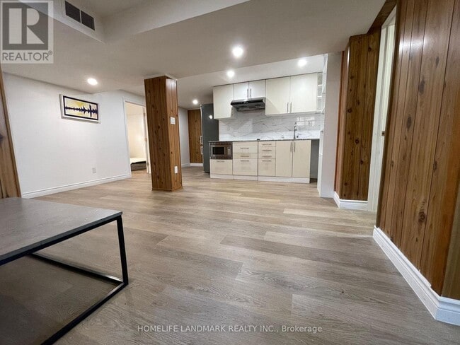 Photo - 3523 Orion Crescent
