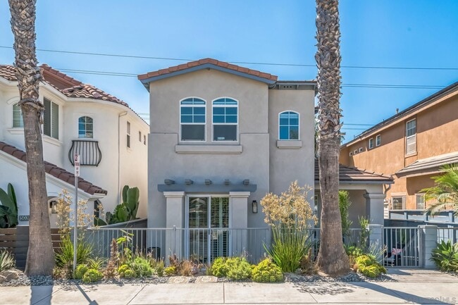 Building Photo - 505 N Cedros Ave Rental