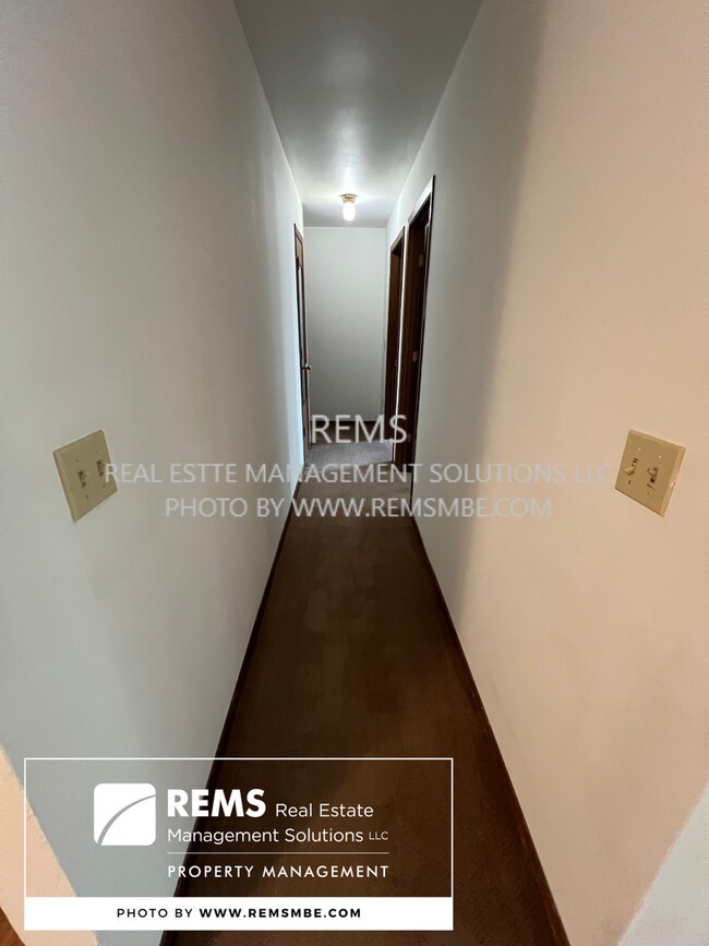 Photo - 554 E Slifer St Unit 3