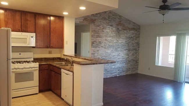 Photo - 1100 Rodeo Dr Unit 755