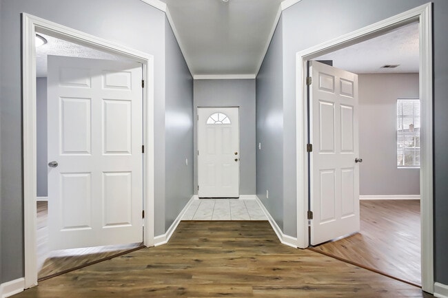 Photo - 1646 S Champion Ave