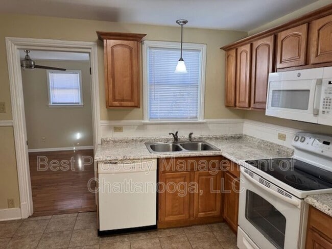 Photo - 5425 Marion Ave