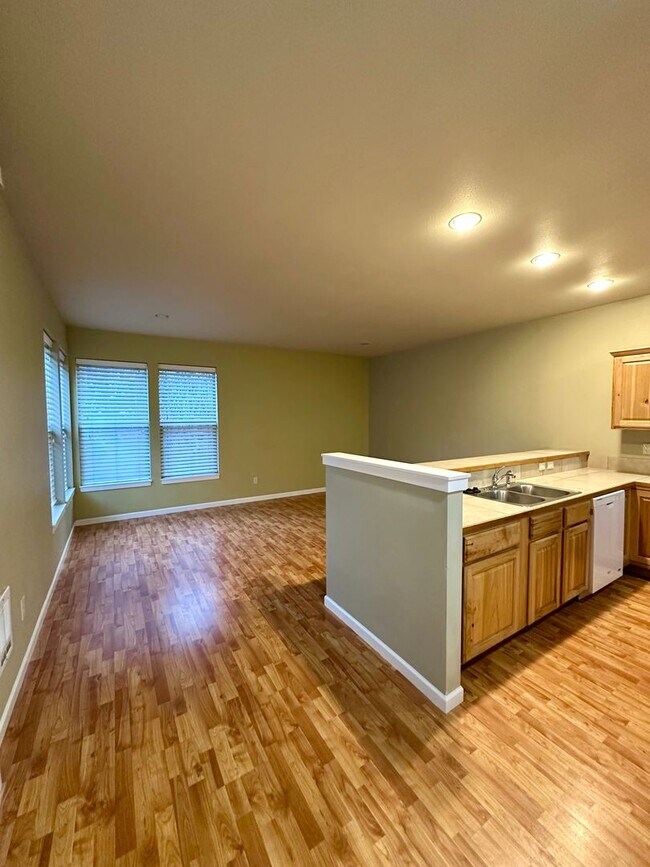 Photo - K1021 Unit 1021 NE Kayak Loop - A