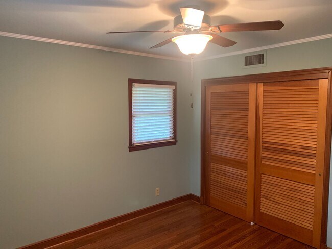 Photo - Charming 4B/3.5B Home!