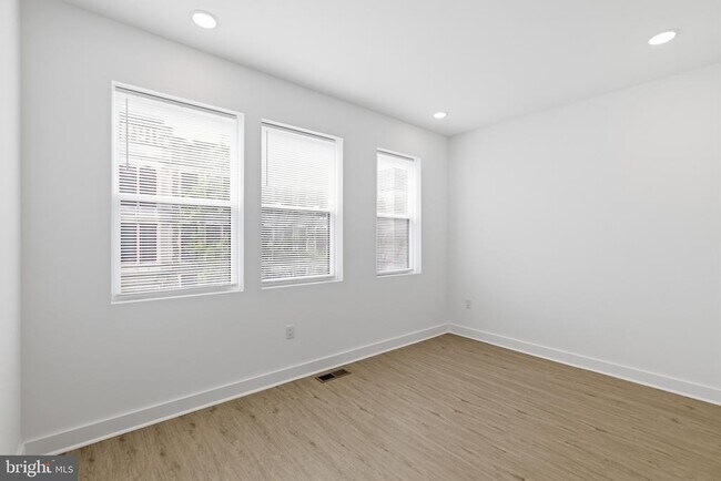 Photo - 4021 Brown St Unit 3