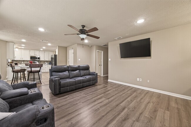 12110 Essenbruk Dr