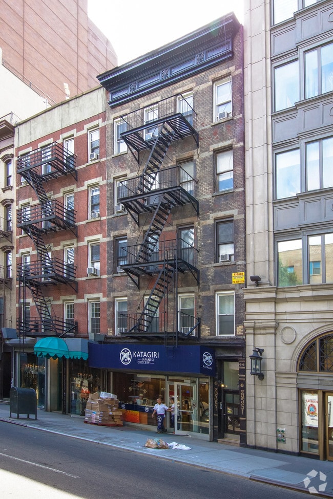 Building Photo - 224 E 59th St Rental