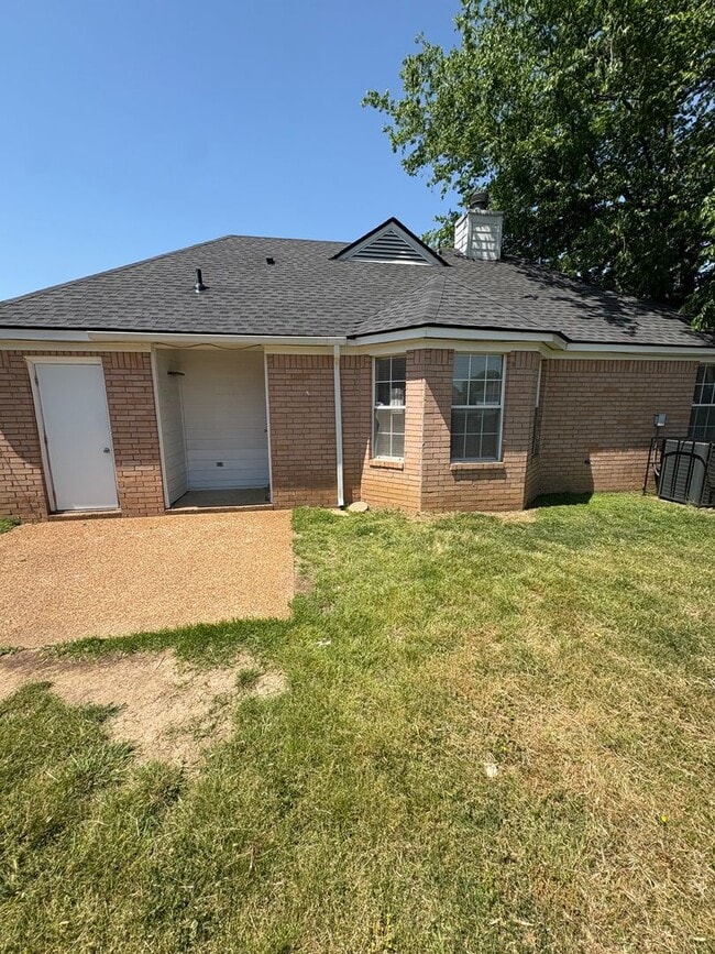 Photo - 5384 Farm Ridge Dr