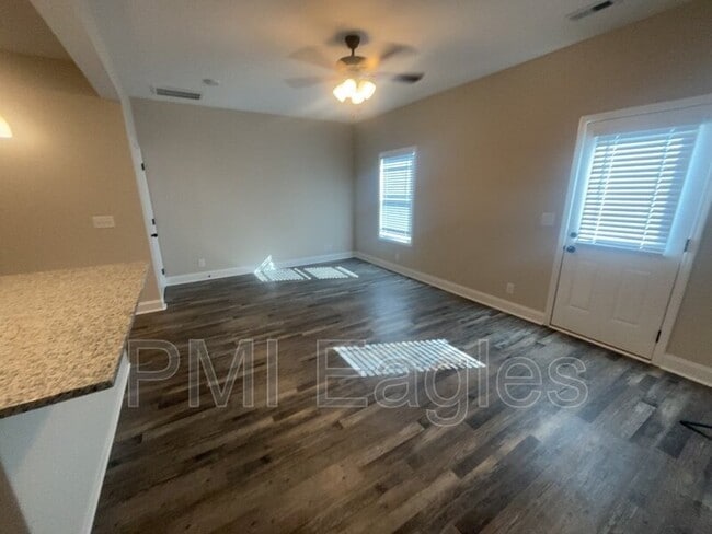 Photo - 384 Fallow Cir