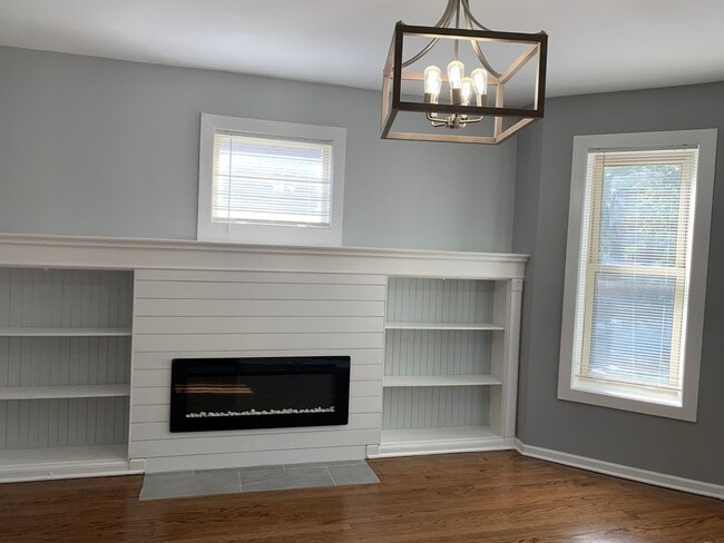 Photo - 6149-6151 S Evans Avenue Unit 6149-2