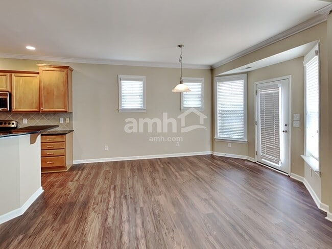 Photo - 8055 Willow Branch Dr