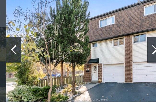 Photo - 6438 Thornberry Cres