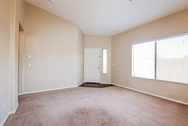 Photo - 13425 W Gelding Dr