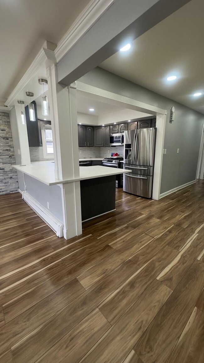 Photo - 728 Liberty Ave