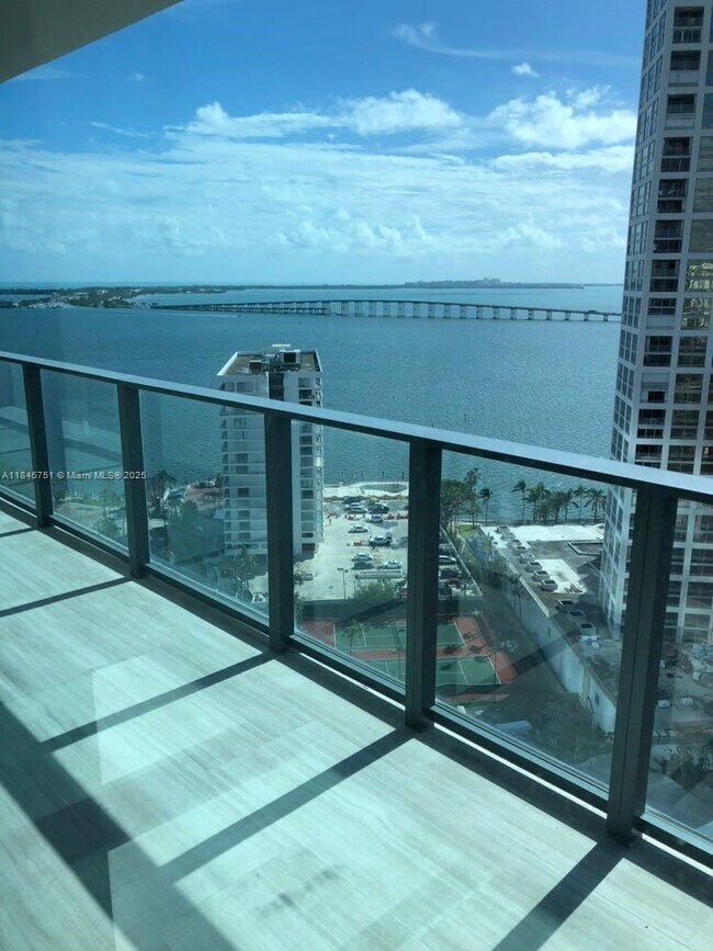 Building Photo - 1451 Brickell Ave Unit 2104 Rental