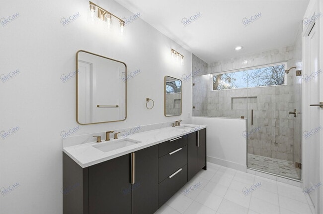 Photo - 5633 Side Ave