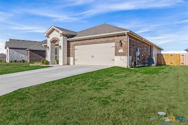 Photo - 703 Rivington Dr