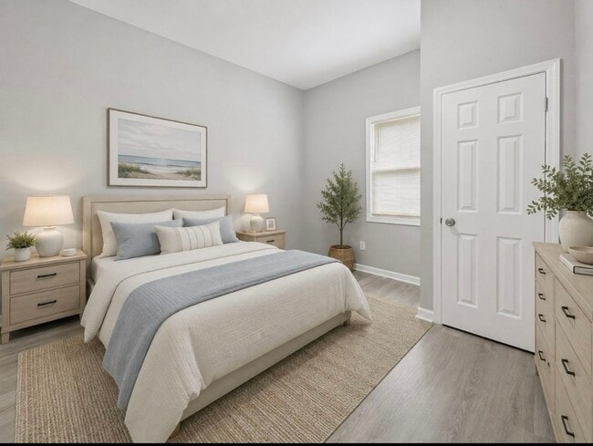 Photo - 816-816 W 38th St Unit 816