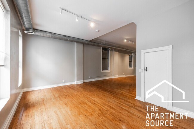 Photo - 1877 N Milwaukee Ave Unit 2