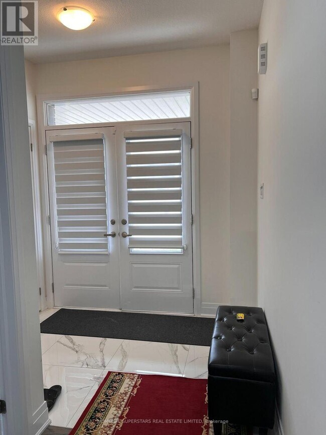 Photo - 188 Aviron Cres