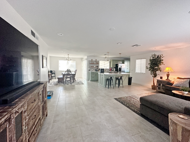 Building Photo - 11832 N Balboa Dr Rental
