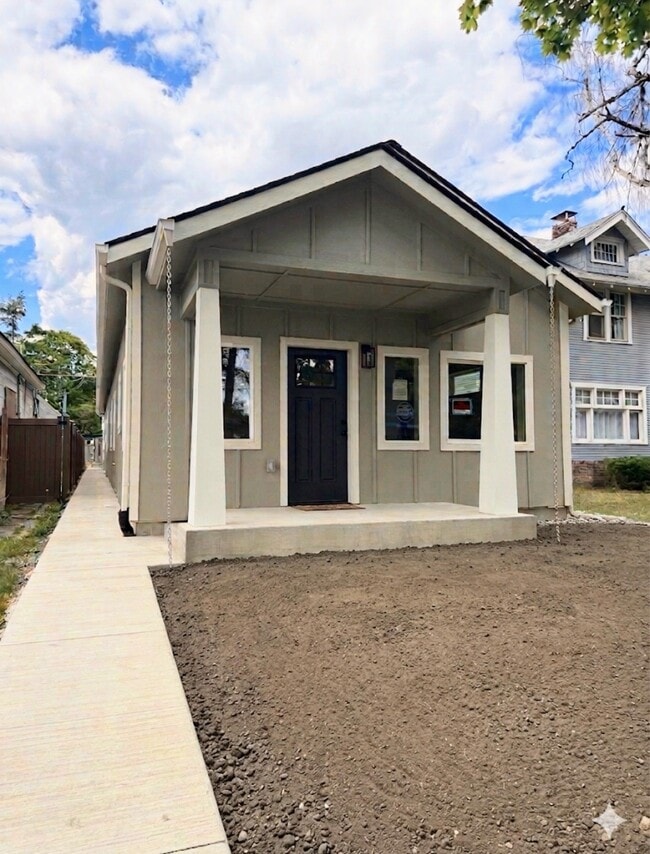Building Photo - 720 W York Ave Unit 720 W York Ave