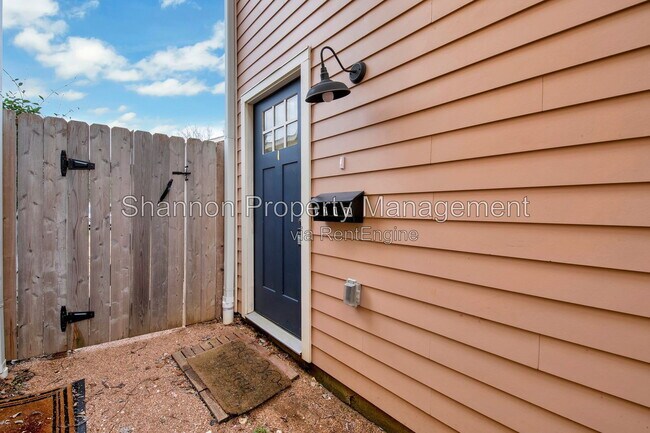 1217 Tulane St