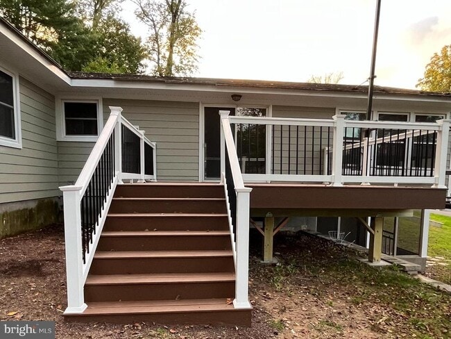 Photo - 100 Tudor Ln