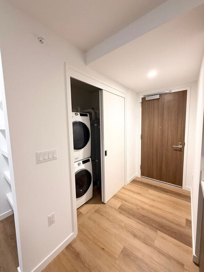 Photo - Newly built - The Park on Keeaumoku Unidad 3205R