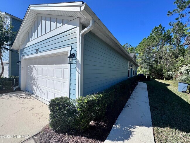 Photo - 156 Charlie Way