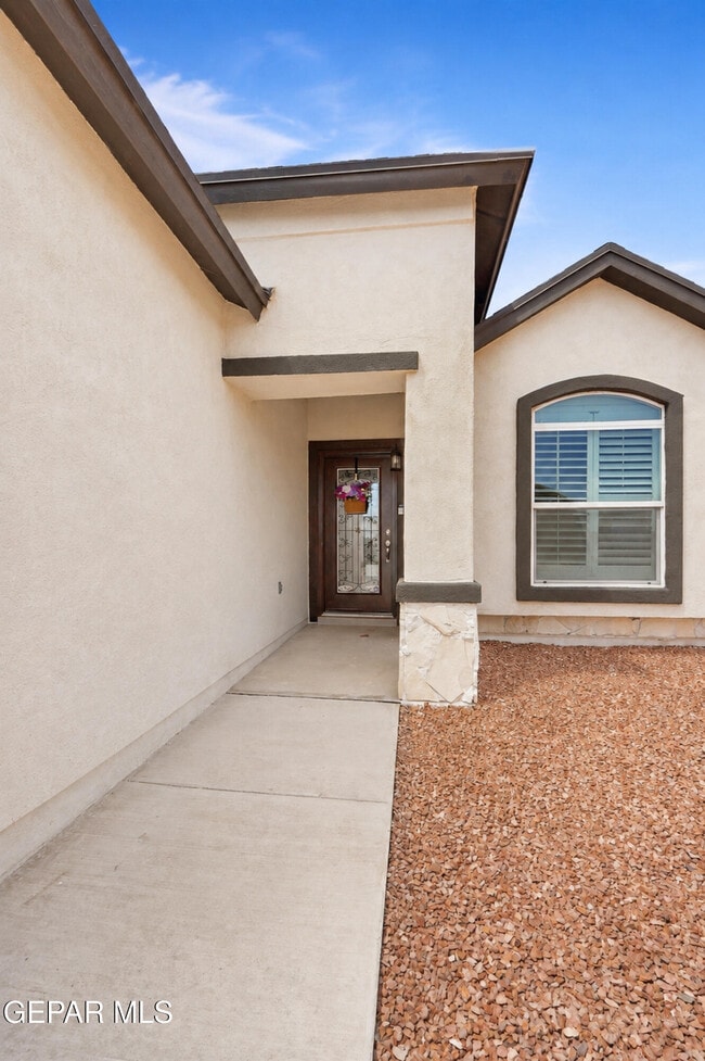 13965 Margaret Ponce Ave