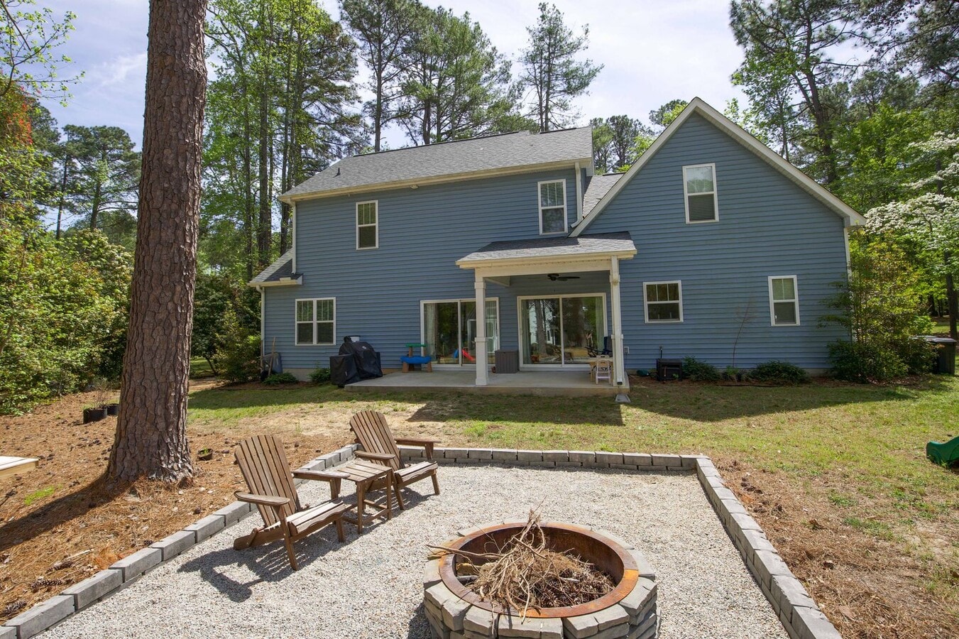 Photo - Great space in desirable Whispering Pines