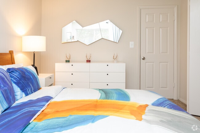 2BR, 2BA -1100 SF - Second Bedroom