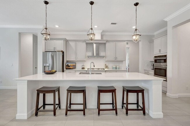 Photo - 870 Hookline Cir