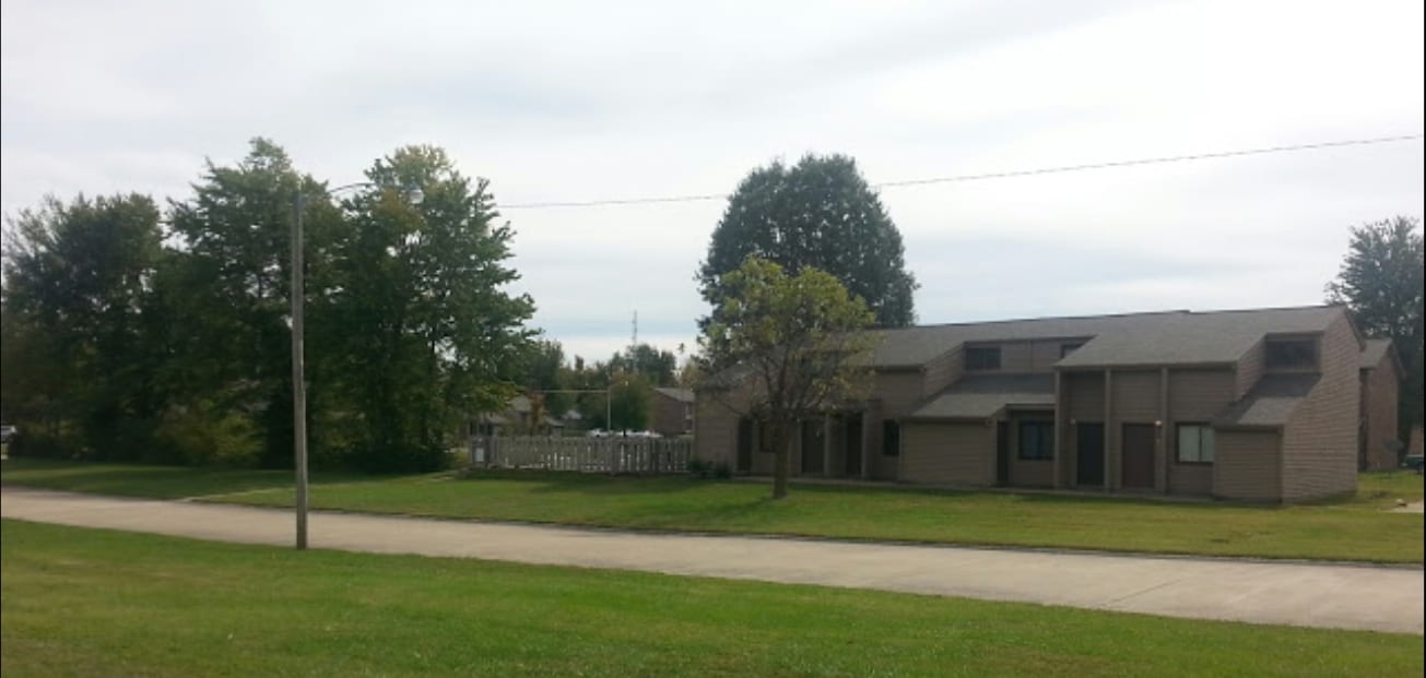 Fox Harbor Apartments - Fox Harbor Apartments