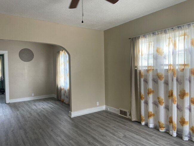 Photo - 228 Gramont Ave