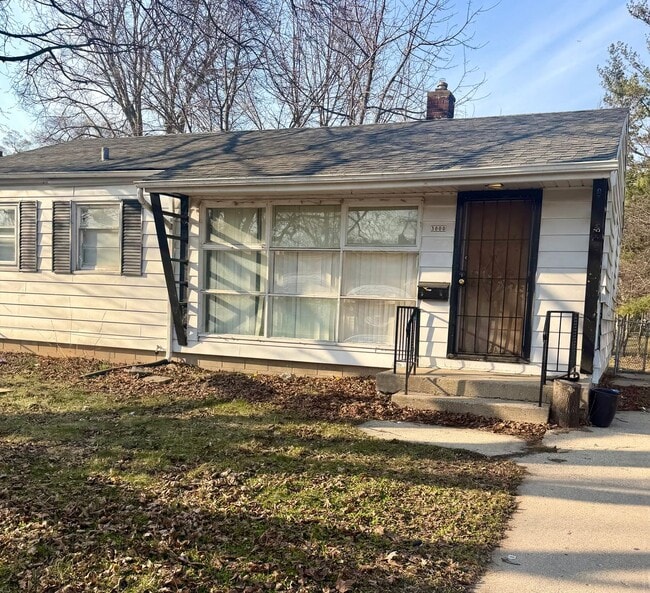 Building Photo - Single family 3 bedroom home Thurston Woods Area. On the bus line