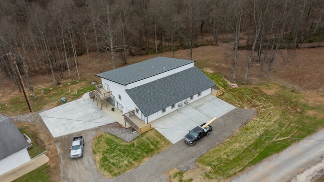 Building Photo - 42828 Gibson Rd