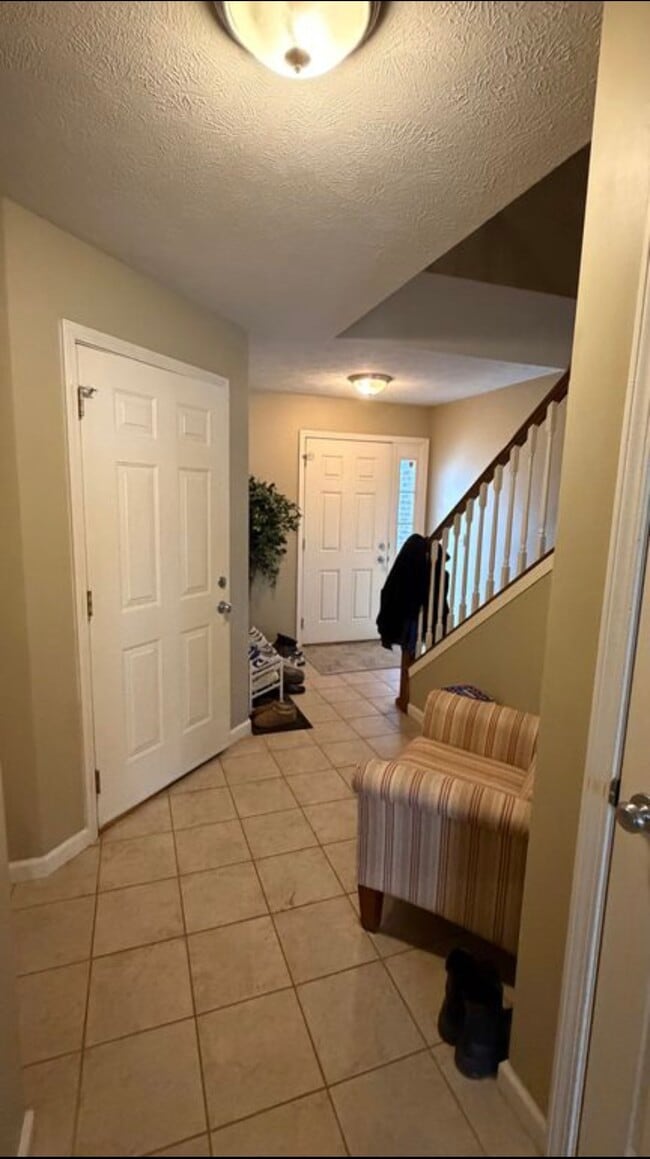 Photo - 1110 Ekstam Dr