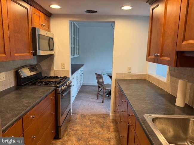 Photo - 300 Drummers Ln Unit 300