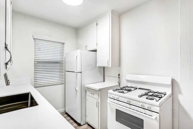 Photo - 1231 12th St Unidad D