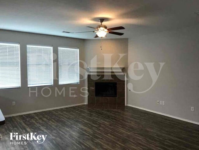 Photo - 1017 Nighthawk Rd