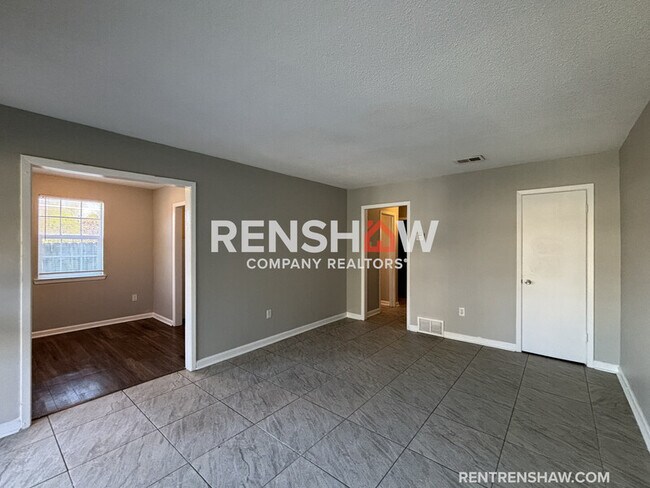 Photo - 2998 Elbert Cove