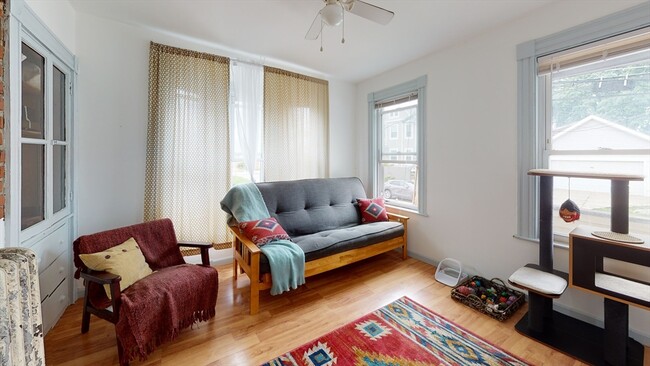7-9 Dexter St Unit 9