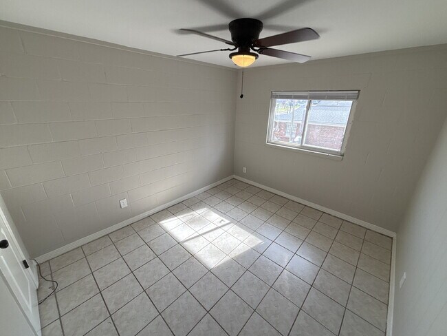 2150 Saxon St Unit # C